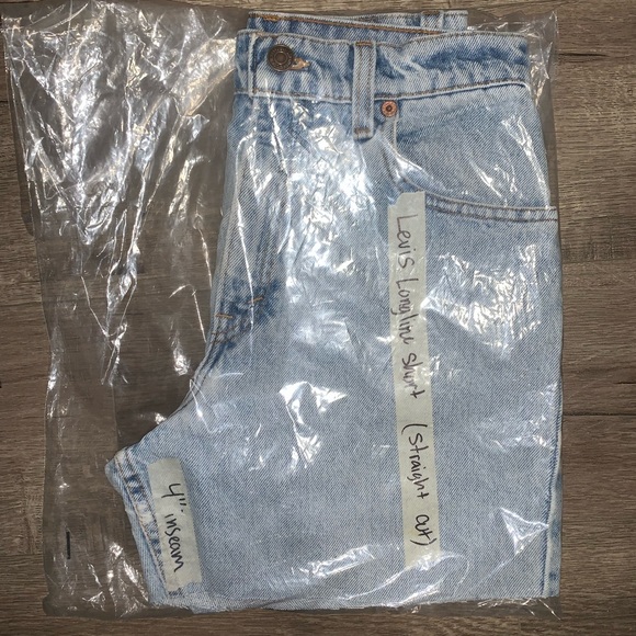 Urban outfitters recycled Levi’s denim shirt - Picture 8 of 8